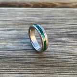 Anello di Acciaio Damasco e Malachite con intarsio laterale