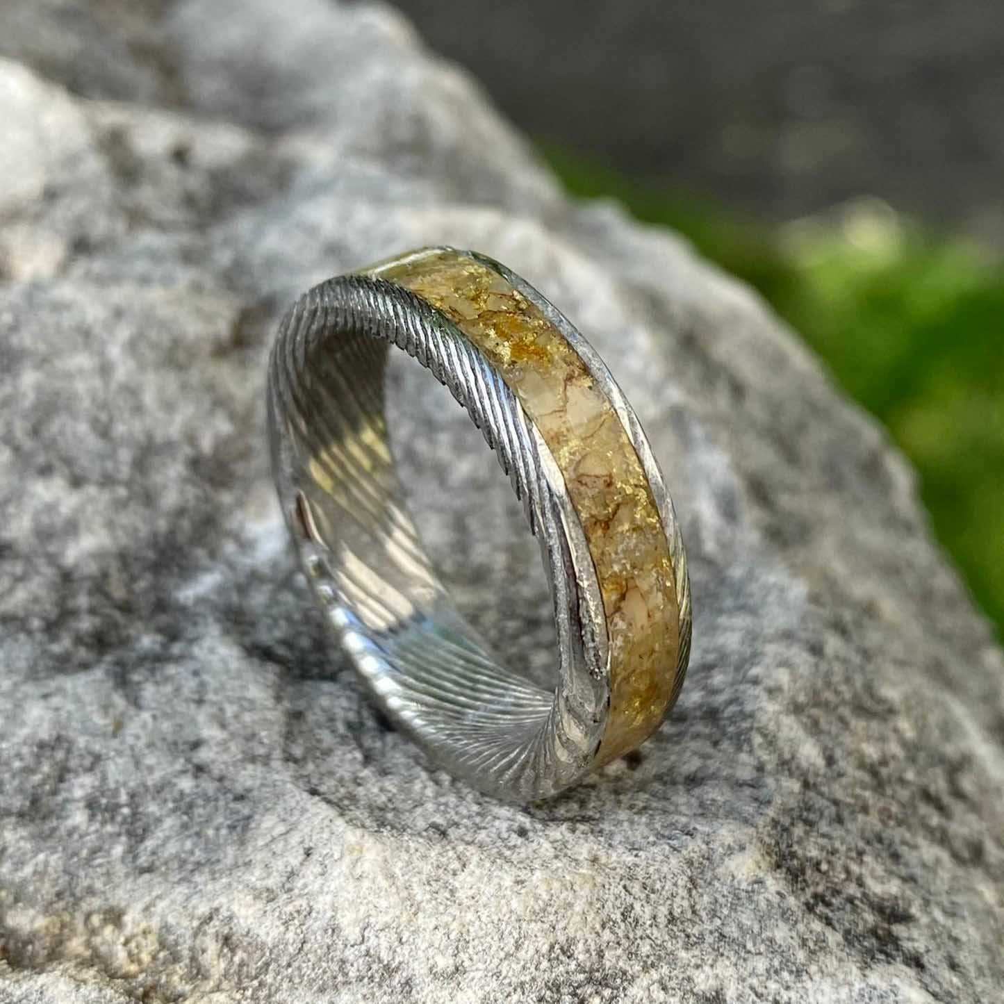 anello di acciaio damasco