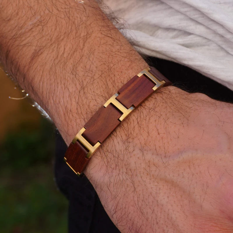 Genoa Bracelet in Golden Steel and Red Sandalwood