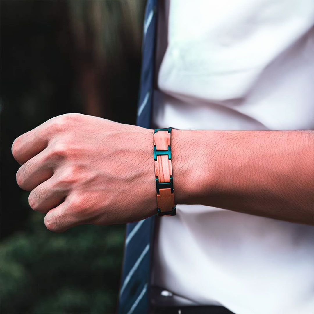 Bologna Bracelet in Steel and Olive Wood - Elegance and Nature