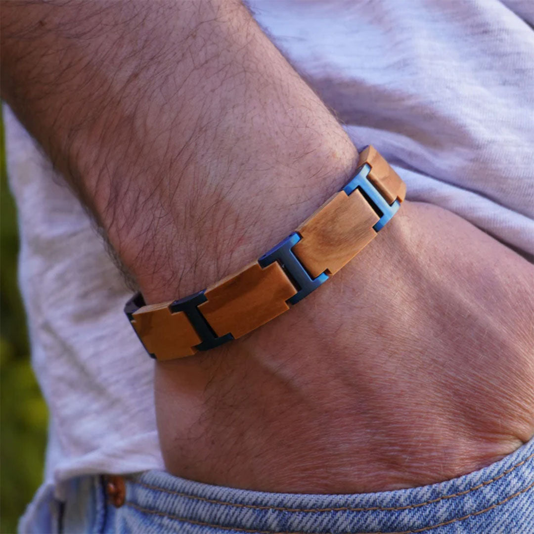 Bologna Bracelet in Steel and Olive Wood - Elegance and Nature